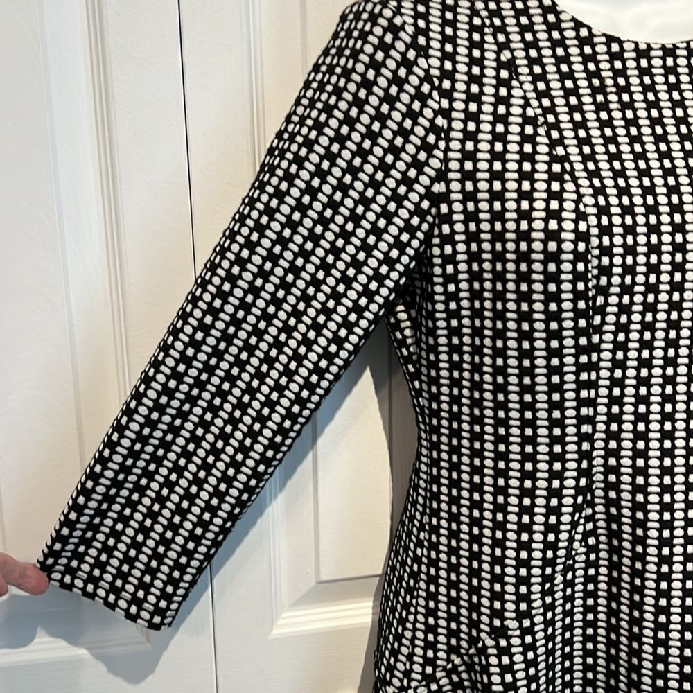 Calvin Klein‎ Black/White 3/4 Sleeve Fit & Flare Dress Size 4 - Picture 5 of 12